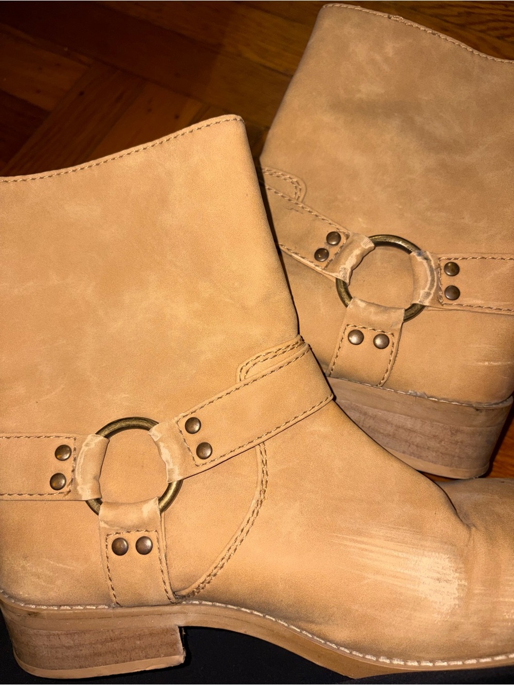 Seychelles Women’s Tan Suede Ankle Boots with Ring Detail